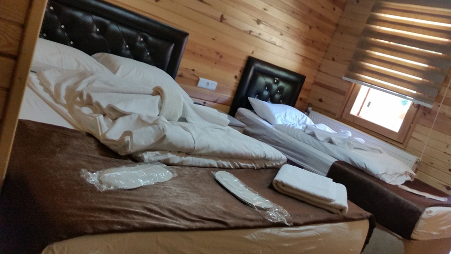 Bedroom 4, Uzungol Bungalow House, Çaykara