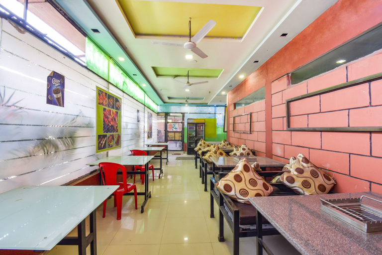 Food & Drinks, FabHotel Malhar Palace, Ahmadnagar