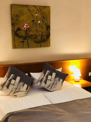 Bedroom 3, Hotel Condor, Hamburg