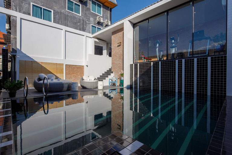 Sport & Beauty 3, Chala Number 2 Art and Gallery House, Muang Chiang Mai