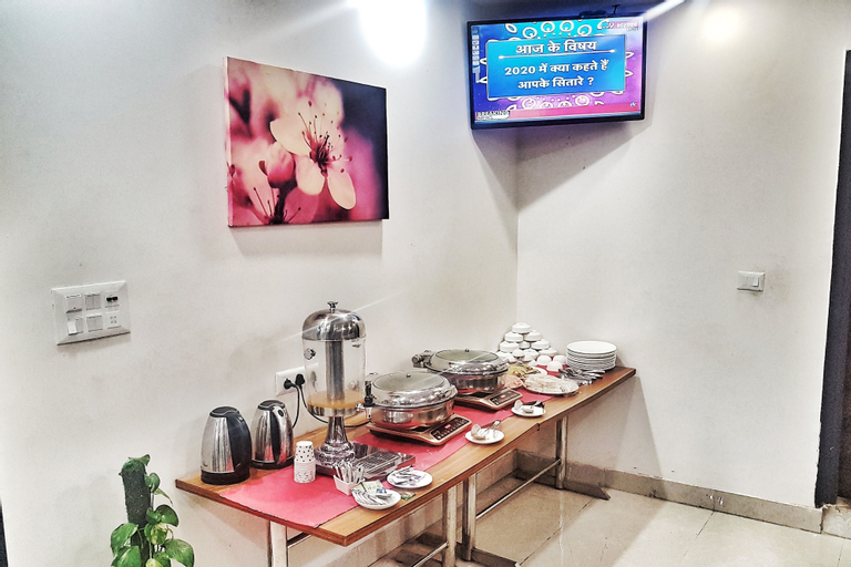 Food & Drinks 5, Airport Hotel Delhi Aerocity, West