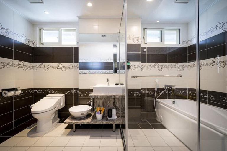 Bathroom 4, Xianghe Hotel, Nantou
