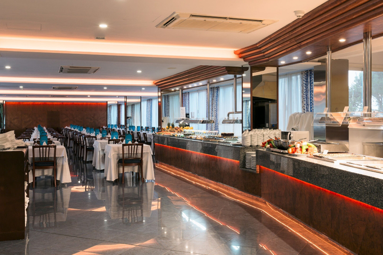 Food & Drinks 4, Hotel BelleVue Vistanova, Baleares