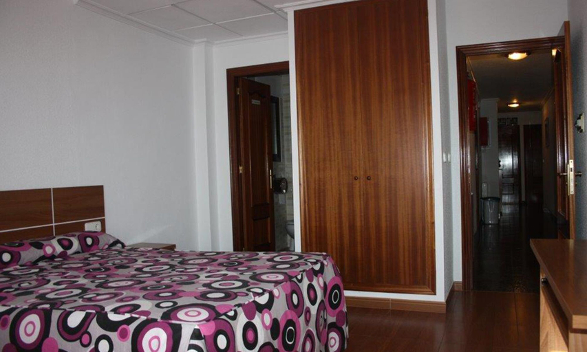 Bedroom 4, Hostal Restaurante Torrente, Almería