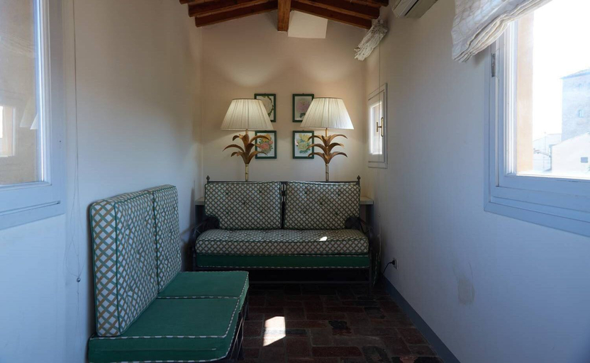 Bedroom 2, Ghirlandaio, Florence