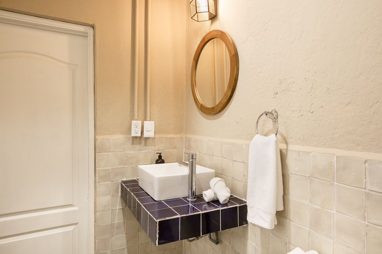 Bathroom 4, Selina San Miguel de Allende, Allende