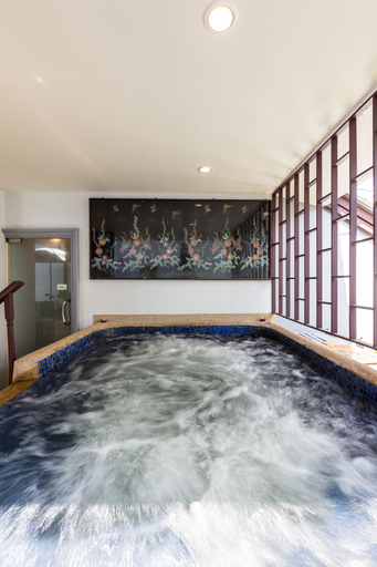 Sport & Beauty 5, The Lantern Hostel and SPA, Phuket Island