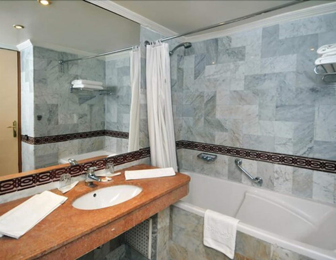 Bathroom 5, Menzeh Zalagh, Fès