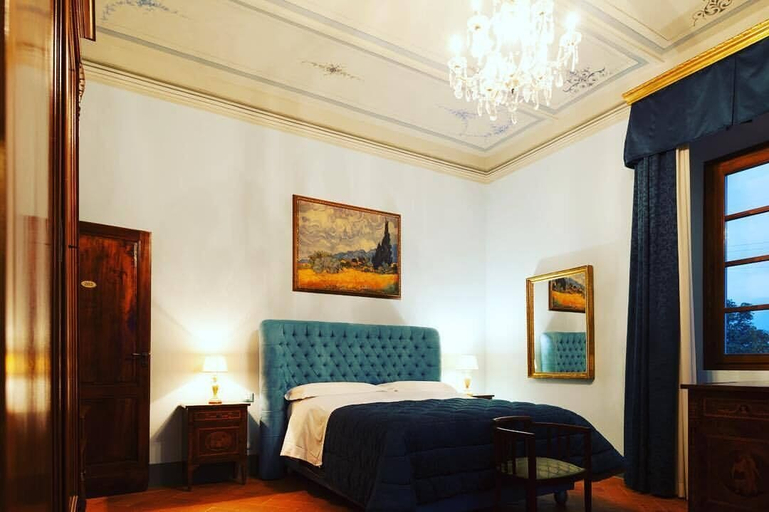 Bedroom 2, Relais Villa Scarfantoni B&B, Prato