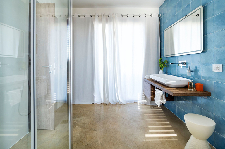 Bathroom 4, San Lorenzo - Ulivo, Syracuse