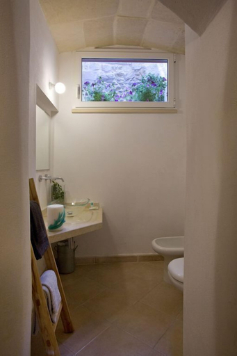 Bathroom 3, Corte dei Romiti Apartment, Lecce