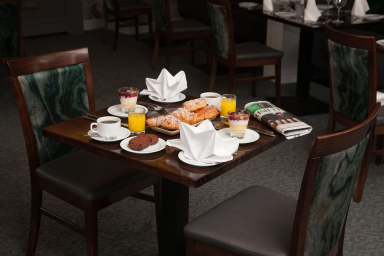 Food & Drinks 4, Longcourt House Hotel