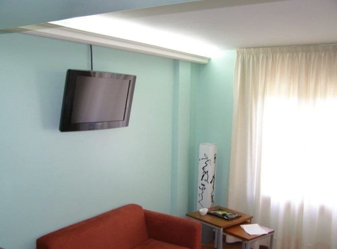 Others 5, Motel Abalo, Pontevedra