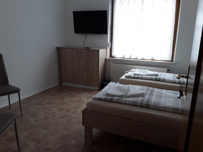 Bedroom 3, Pension Kaiser, Börde