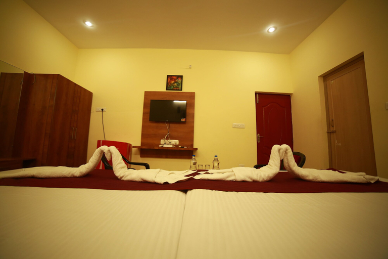 Others 5, Mrk Inn, Puducherry