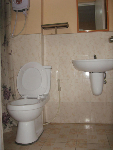 Bathroom 3, Lylie Hotel, Mandaue City