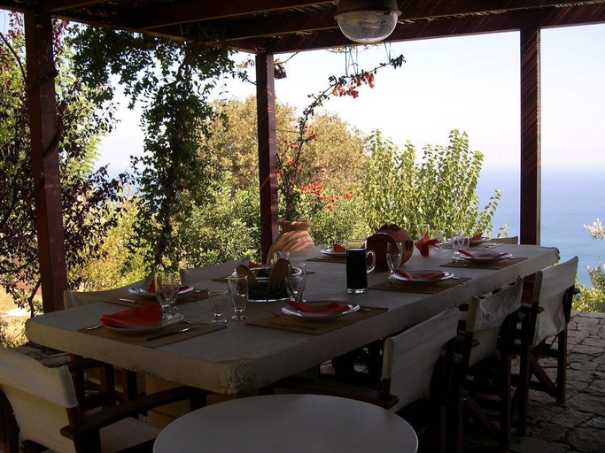Food & Drinks 5, Villa Vollard, Crete