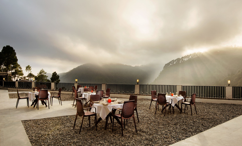 Food & Drinks 5, Sterling Nainital, Nainital