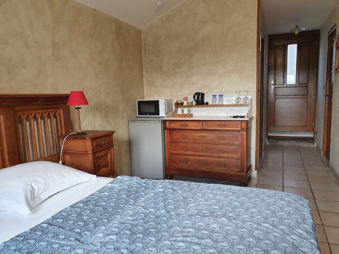 Bedroom 3, Les Mout'Anes, Nord