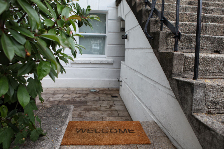 Exterior & Views, The Colin Farrell suite - hiphipstay, Dublin