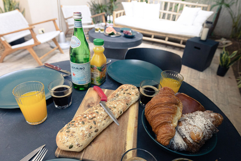 Food & Drinks 5, Cozy Apartment with Private Balcony