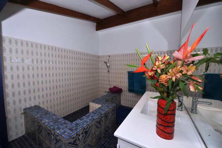 Others 5, The Sanctuary Retreat, Cairns