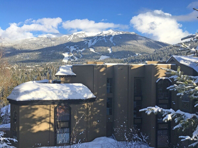 Exterior & Views 2, Ironwoods Blueberry Hill by Whistler VR, Squamish-Lillooet