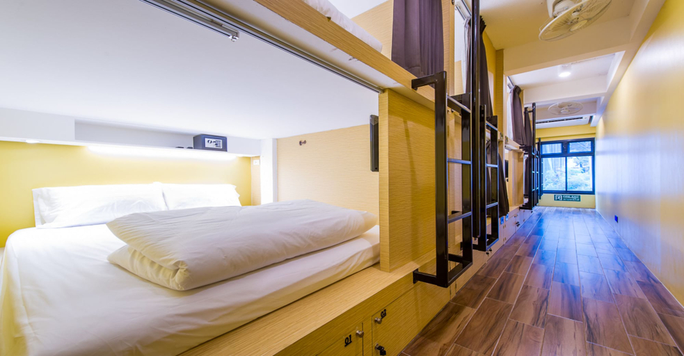 Bedroom 3, Matchbox Bangkok Hostel, Wattana