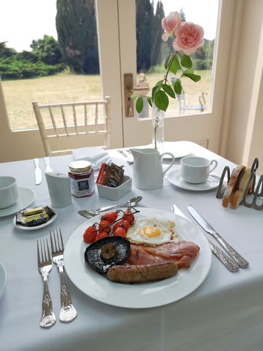 Food & Drinks 4, Cleatham Hall, North Lincolnshire