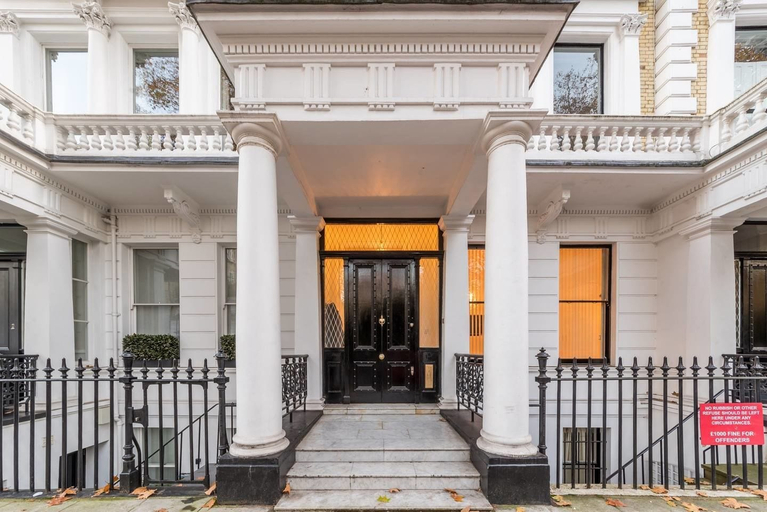 Exterior & Views 2, Luxury Private Apartment in Kensington, London