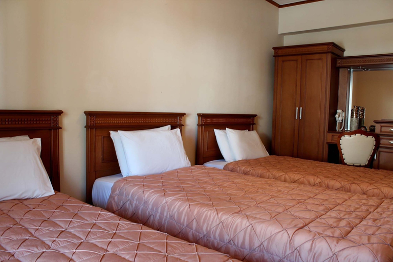 Bedroom 4, Famissi Hotel, Thessaly