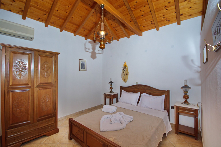 Bedroom 2, Pelagos Villas, Thessaly