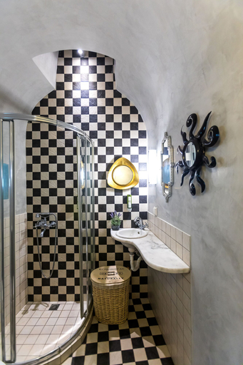 Bathroom 4, 1897 Old River Mansion, South Aegean