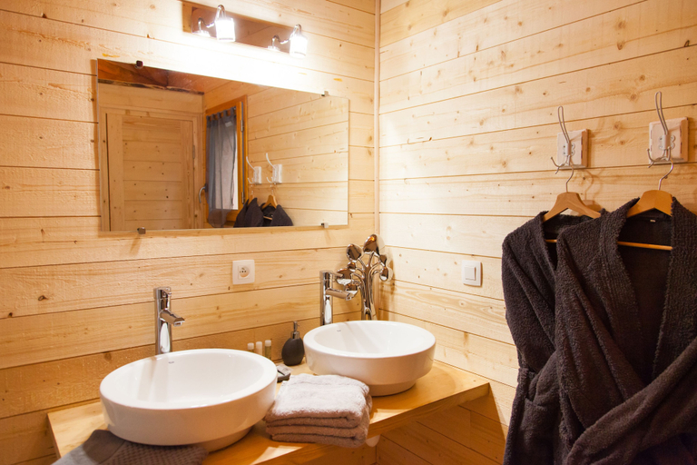 Bathroom 5, Les Lodges de Babylone, Haute-Savoie