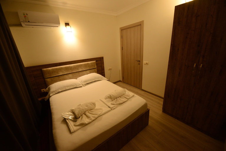 Bedroom 3, Hotel Aristocrat Batumi, Batumi
