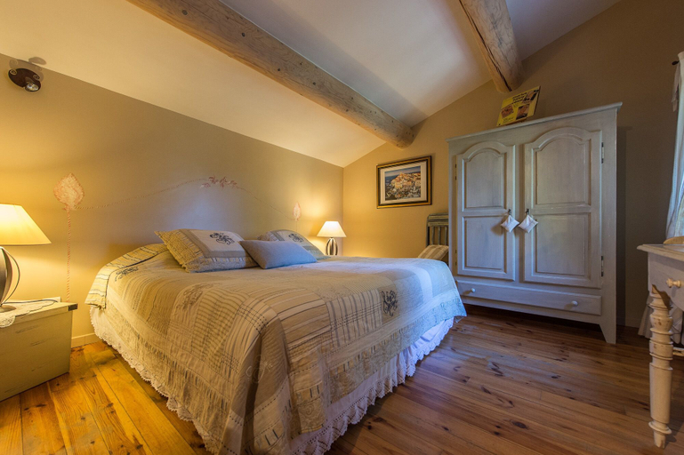 Bedroom 3, Mas de Foncaudette, Vaucluse