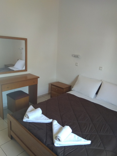 Bedroom 3, Kavousanos Apartments, Crete
