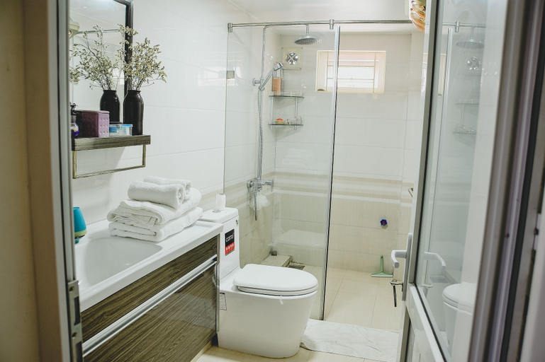 Bathroom 4, Hanoian Style, Hoàn Kiếm