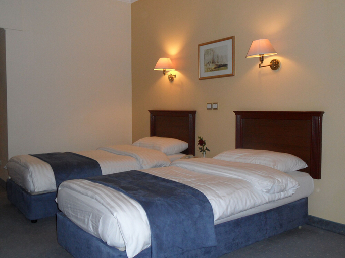 Bedroom 3, Aqaba Gulf Hotel, Aqaba