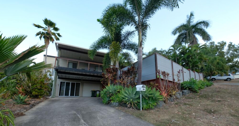 Exterior & Views 2, Wildlife Holiday Home, Whitsunday