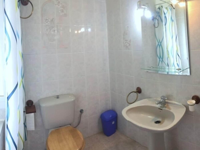 Bathroom, Apartamento Turo Home 2, Girona