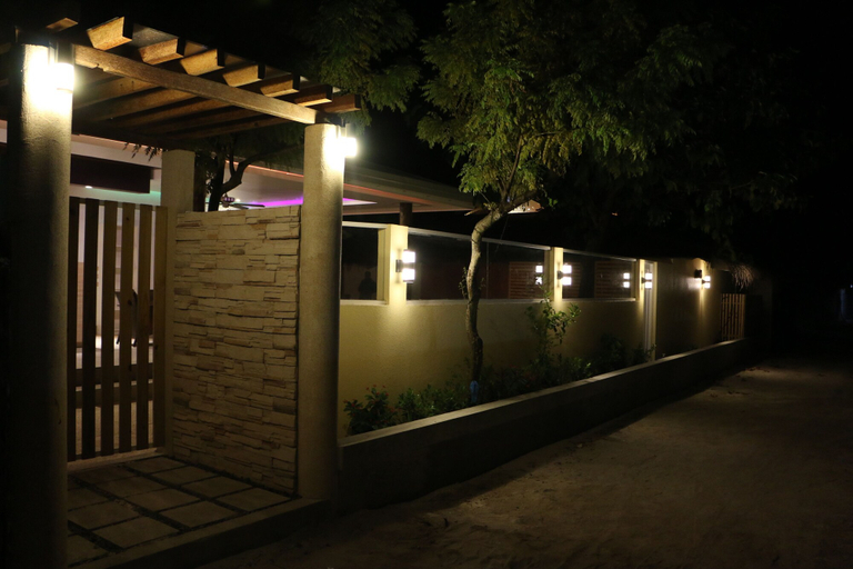 Exterior & Views 2, Scuba Inn