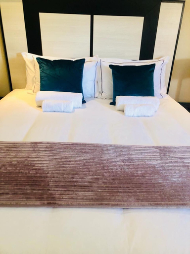 Bedroom 2, The Clan Guest House