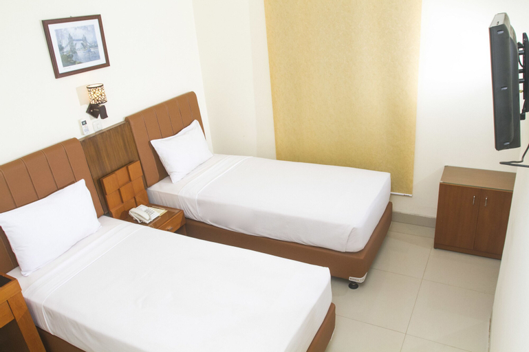 Bedroom 12