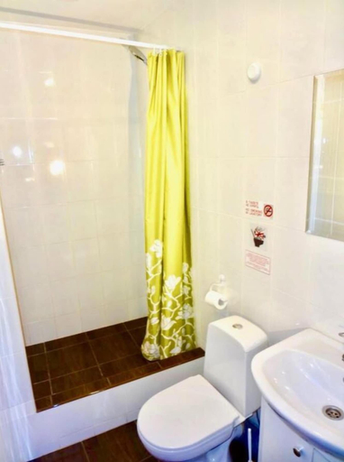 Bathroom 3, Alisa, Sankt-Peterburg gorsovet