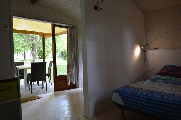 Bedroom 5, Camping Le Petit Lion - Lodges Bois, Dordogne