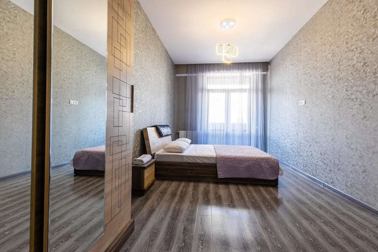 Bedroom 2, Apartment on Saakadze Square, Tbilisi