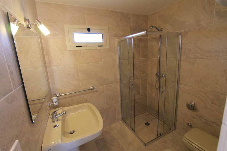 Bathroom, Country Salenthouse, Lecce