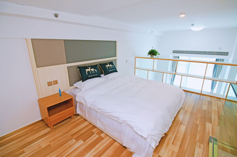 Bedroom 2, The Roost Hotel, Dalian