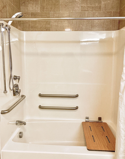 Bathroom 3, Atlantic Beach Hotel Newport, Newport
